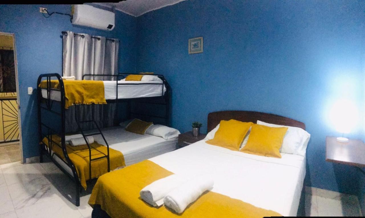 Hotel Casa Blanca León Εξωτερικό φωτογραφία