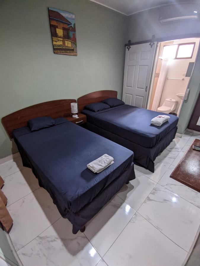 Hotel Casa Blanca León Εξωτερικό φωτογραφία