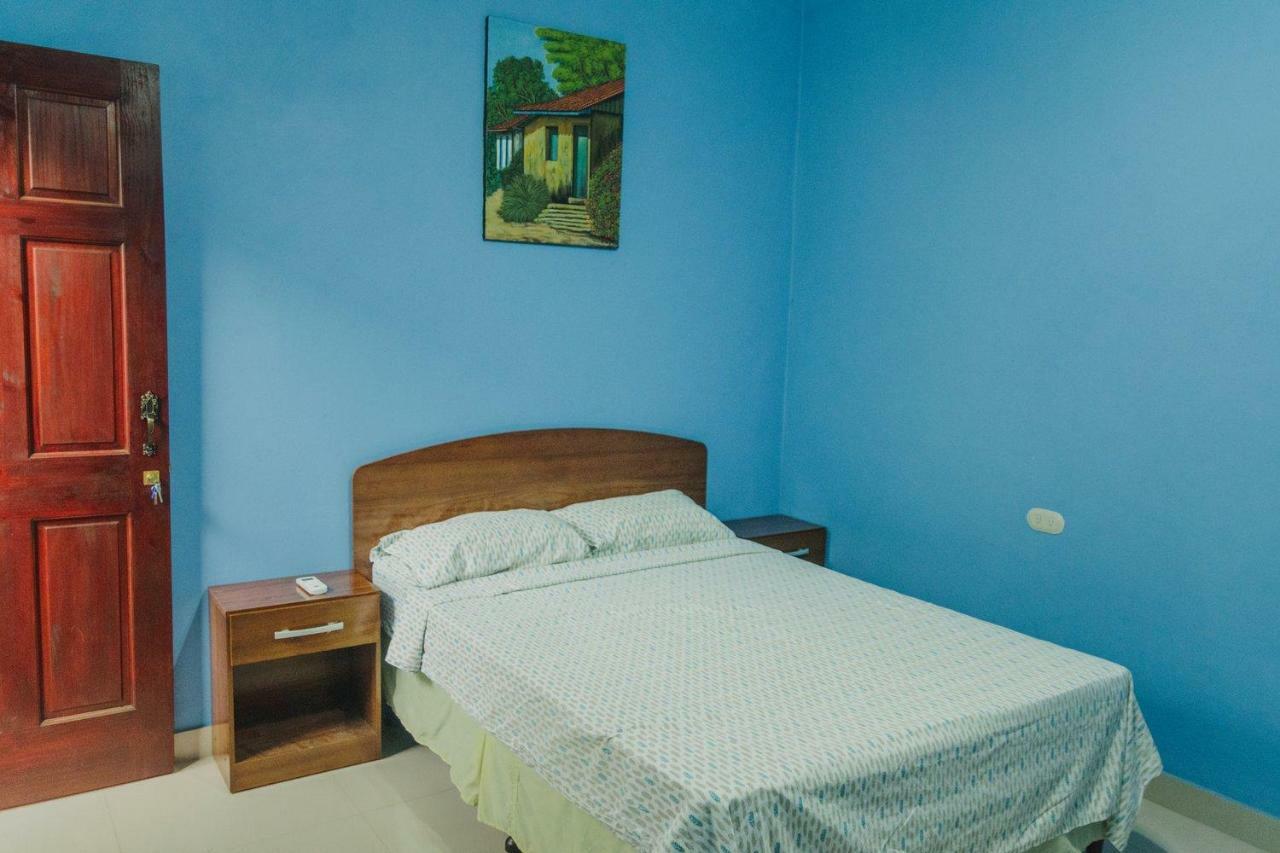 Hotel Casa Blanca León Εξωτερικό φωτογραφία