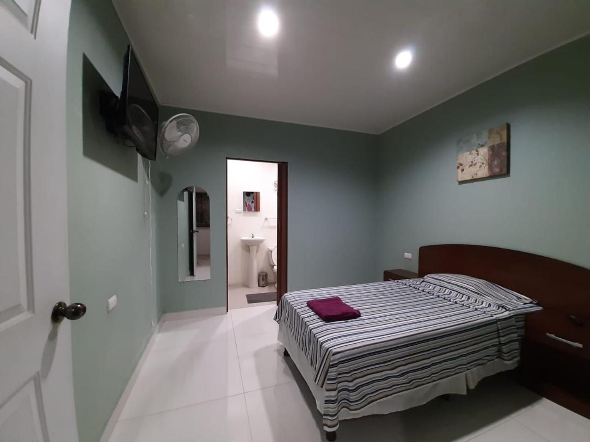 Hotel Casa Blanca León Εξωτερικό φωτογραφία